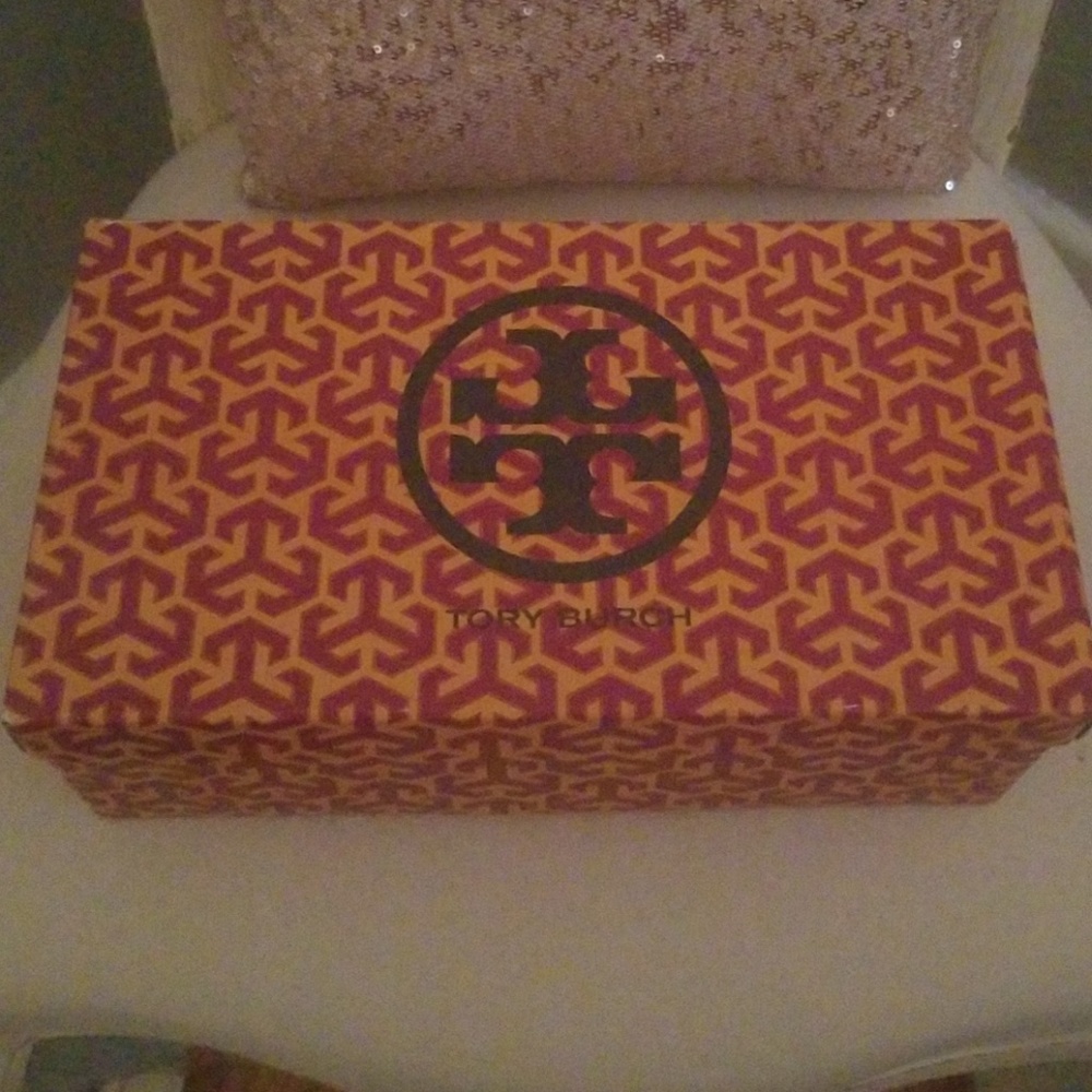 Tory Burch black velvet flats size 8